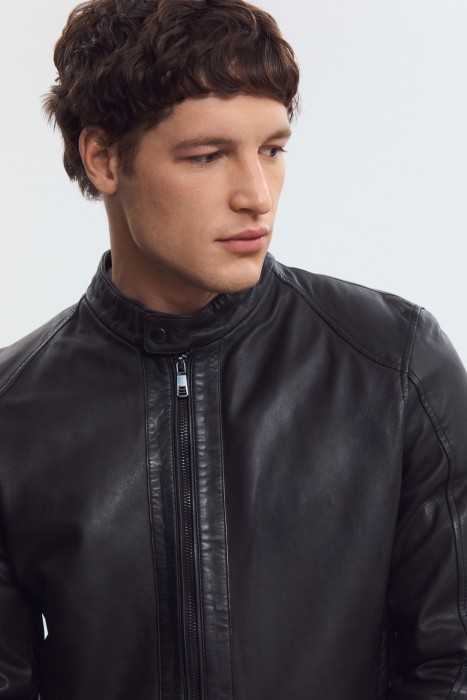 куртка из натуральной кожи из россии вид сбоку