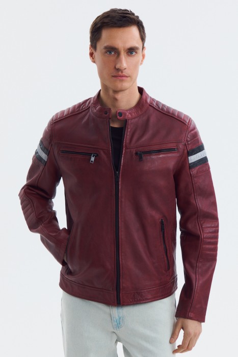 куртка из натуральной кожи по цене 14100 руб вид справа