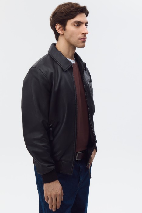 куртка из натуральной кожи от бренда снежная королева вид слева