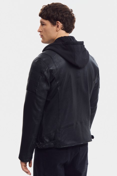 куртка из натуральной кожи по цене 14770 руб вид справа