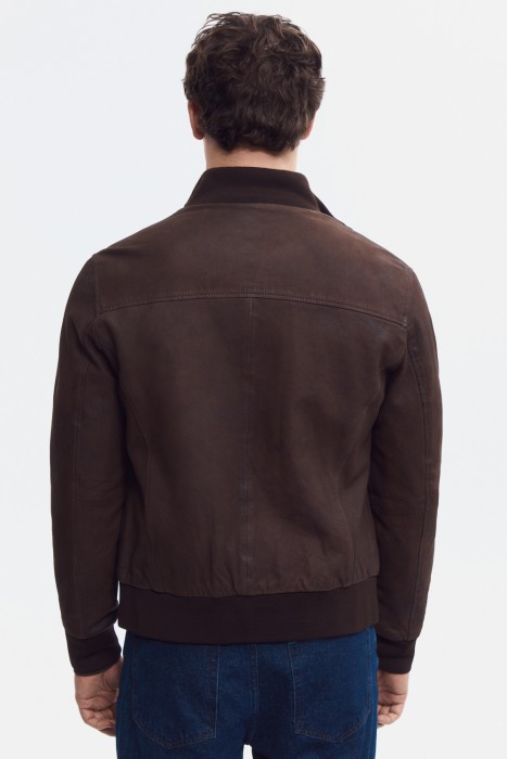 куртка из натуральной кожи по цене 12080 руб вид справа