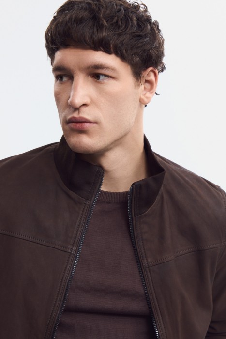 куртка из натуральной кожи из россии вид сбоку