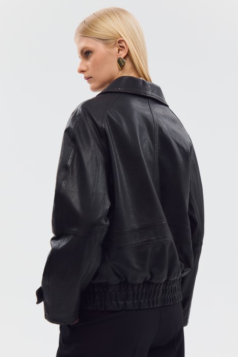 куртка из натуральной кожи по цене 16790 руб вид справа