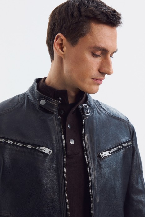 куртка из натуральной кожи от бренда снежная королева вид слева