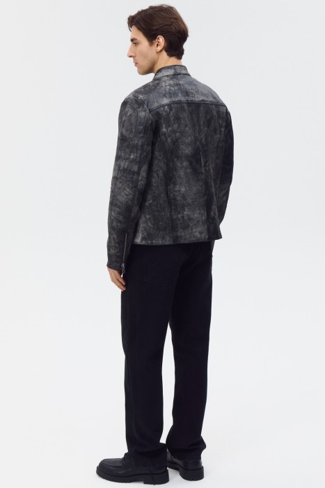 куртка из натуральной кожи по цене 14100 руб вид справа