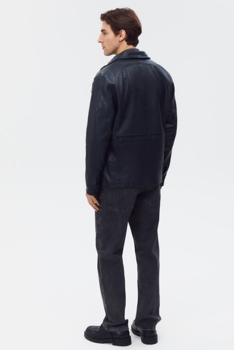 куртка из натуральной кожи по цене 14770 руб вид справа