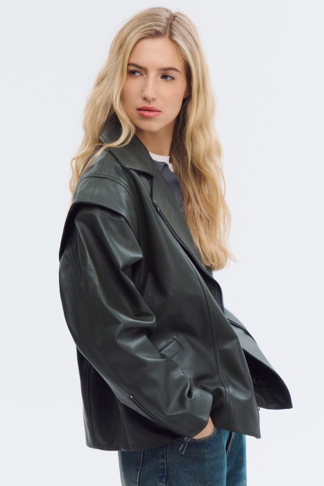 куртка из натуральной кожи от бренда снежная королева вид слева