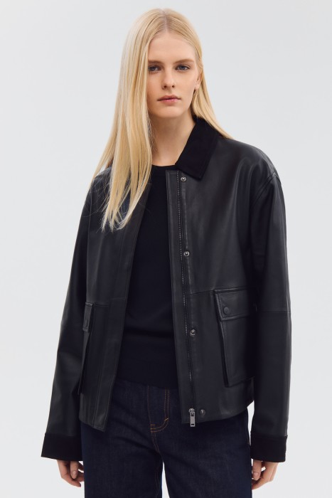 куртка из натуральной кожи от бренда снежная королева вид слева