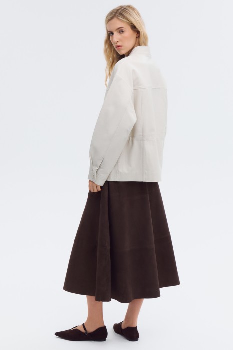 куртка из натуральной кожи от бренда снежная королева вид слева