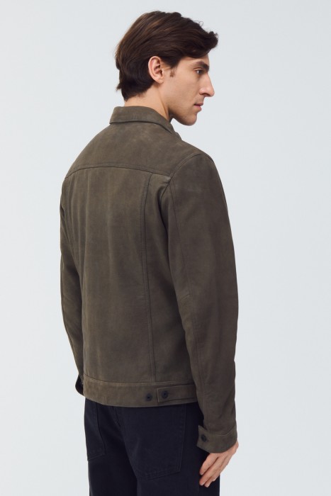 куртка из натуральной кожи по цене 12080 руб вид справа