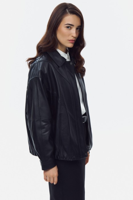 куртка из натуральной кожи от бренда снежная королева вид слева