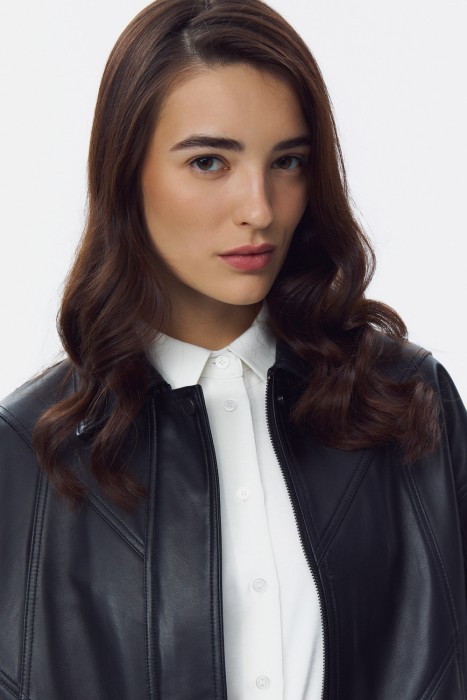 куртка из натуральной кожи по цене 20150 руб вид справа