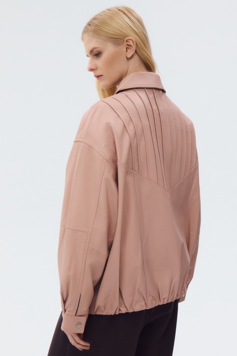 куртка из натуральной кожи по цене 20150 руб вид справа