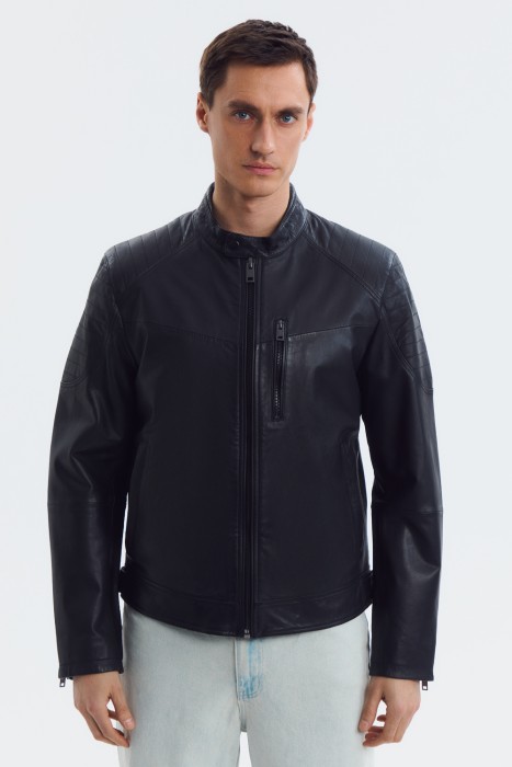 куртка из натуральной кожи от бренда снежная королева вид слева