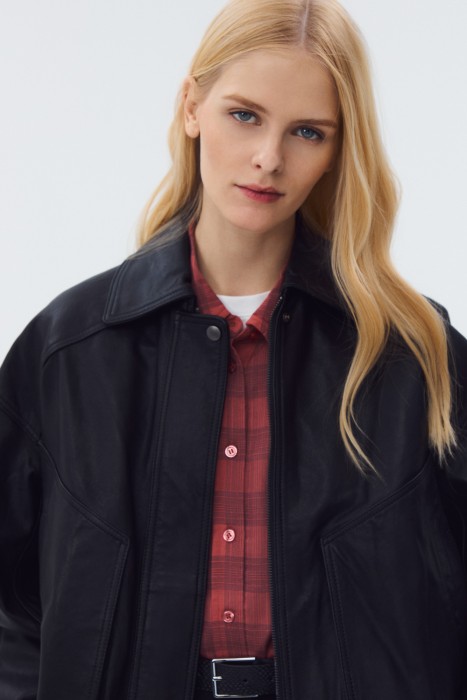 куртка из натуральной кожи из россии вид сбоку