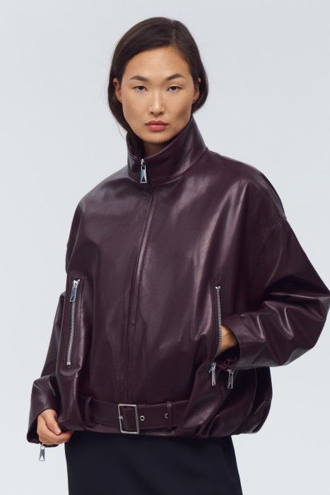 куртка из натуральной кожи по цене 28210 руб вид справа