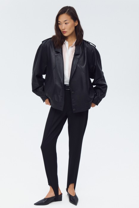 куртка из натуральной кожи от бренда снежная королева вид слева