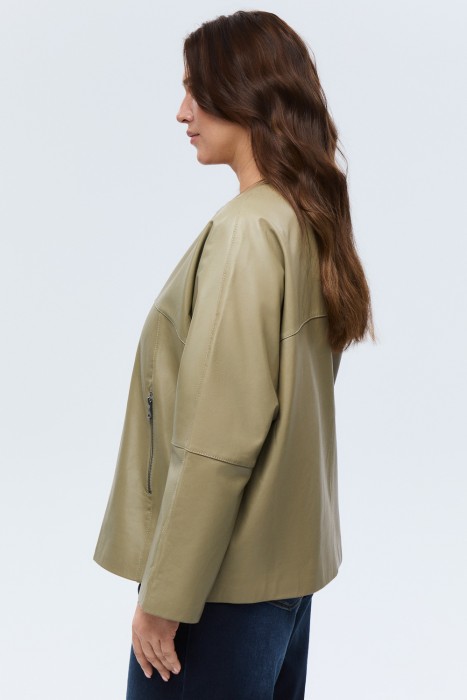 куртка из натуральной кожи по цене 18800 руб вид справа