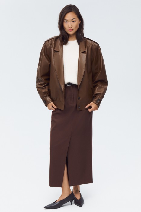 куртка из натуральной кожи от бренда снежная королева вид слева