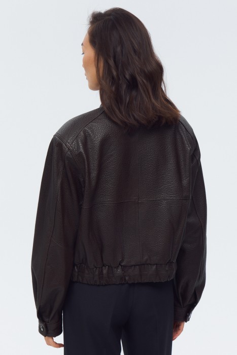 куртка из натуральной кожи по цене 23510 руб вид справа