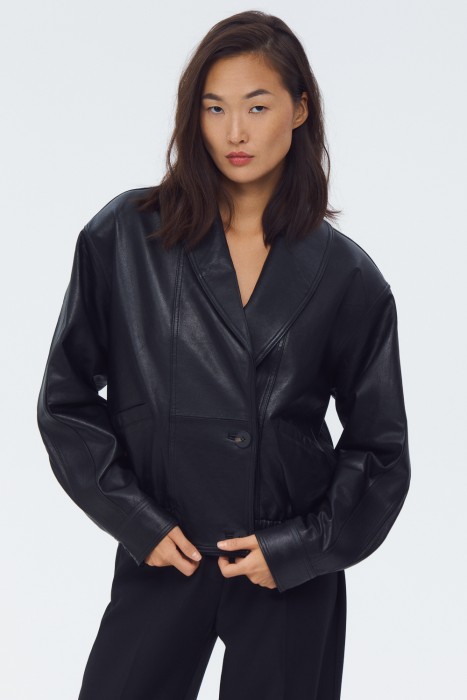 куртка из натуральной кожи от бренда снежная королева вид слева