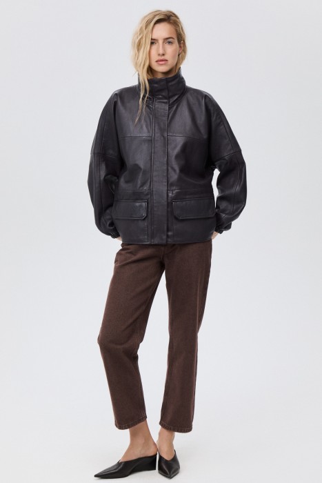 куртка из натуральной кожи от бренда снежная королева вид слева