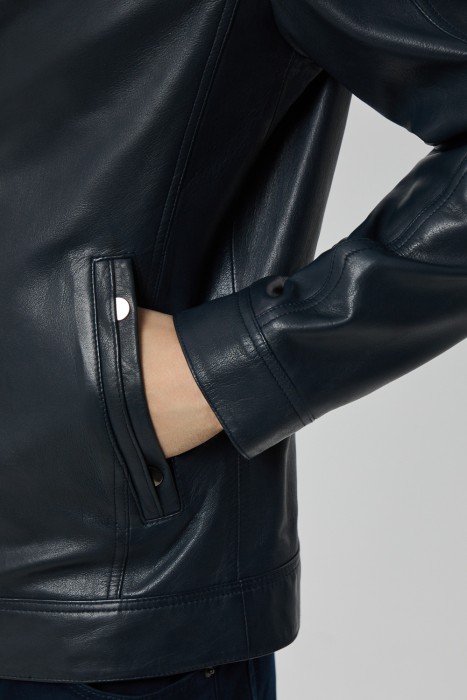 куртка из натуральной кожи из россии вид сбоку