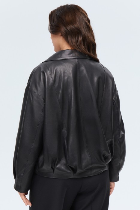 куртка из натуральной кожи по цене 28880 руб вид справа