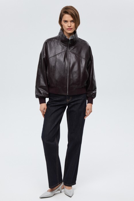 куртка из натуральной кожи от бренда снежная королева вид слева