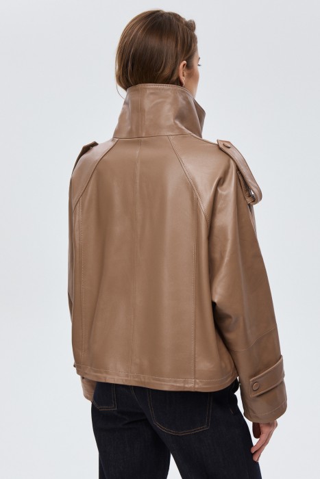 куртка из натуральной кожи по цене 28880 руб вид справа