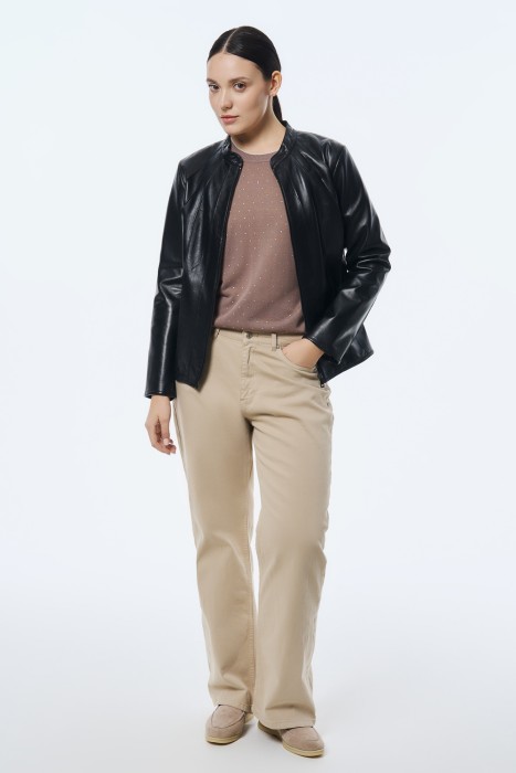 куртка из натуральной кожи от бренда снежная королева вид слева