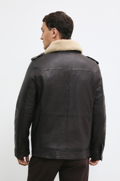 куртка из натуральной кожи по цене 10600 руб вид справа