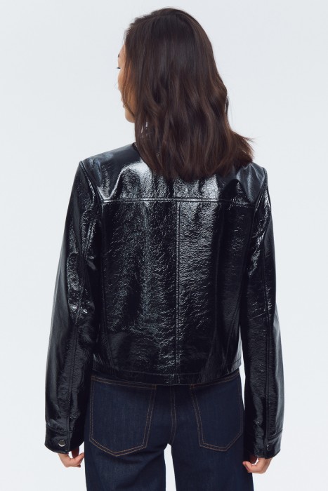 куртка из натуральной кожи по цене 18640 руб вид справа