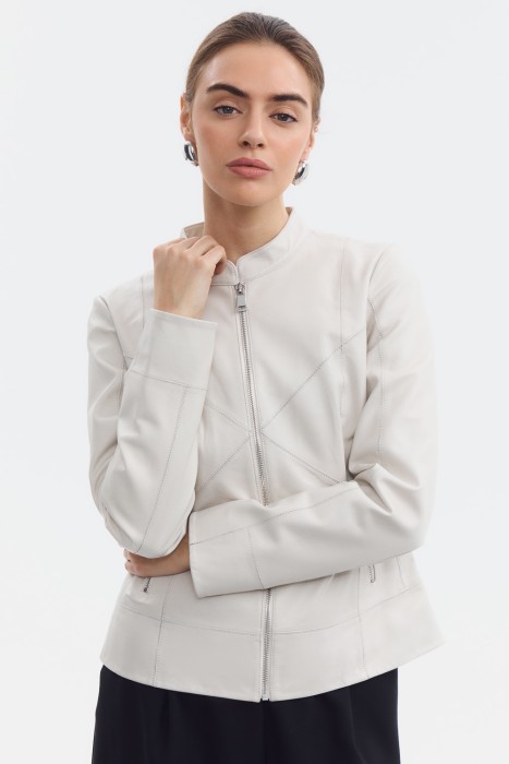 куртка из натуральной кожи от бренда снежная королева вид слева