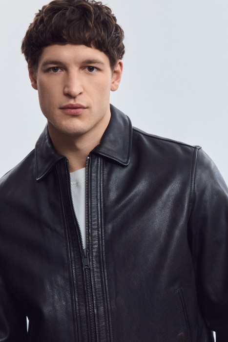 куртка из натуральной кожи из россии вид сбоку