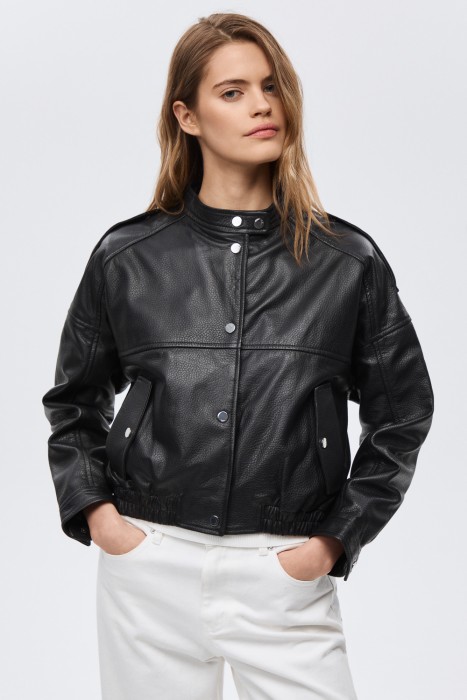 куртка из натуральной кожи от бренда снежная королева вид слева