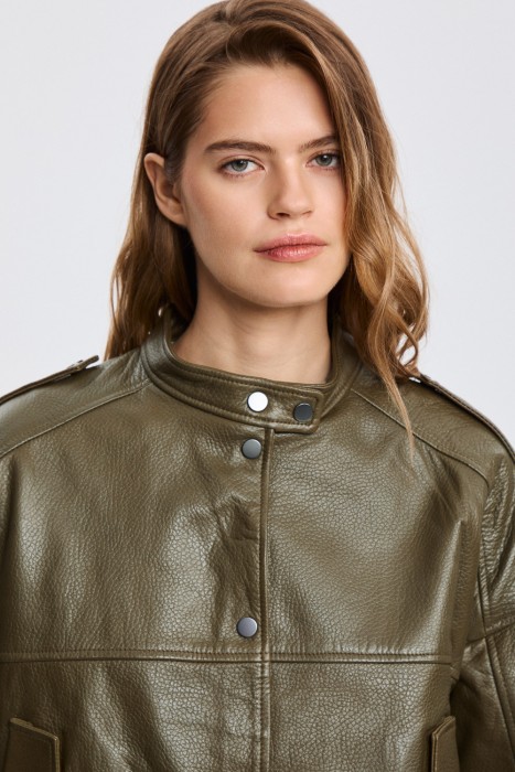 куртка из натуральной кожи из россии вид сбоку