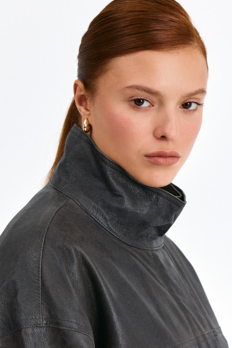 куртка из натуральной кожи из россии вид сбоку