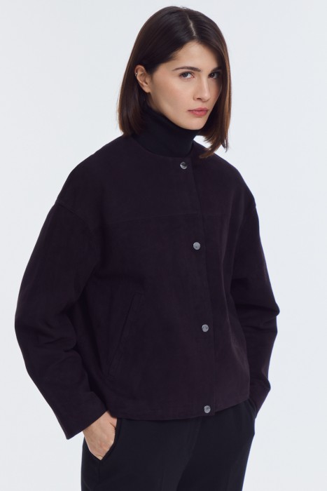 куртка из натуральной замши от бренда снежная королева вид слева