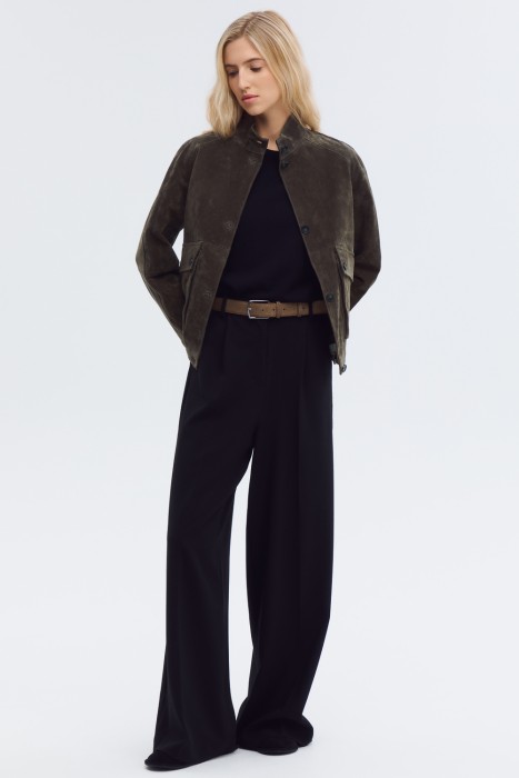 куртка из натуральной замши от бренда снежная королева вид слева