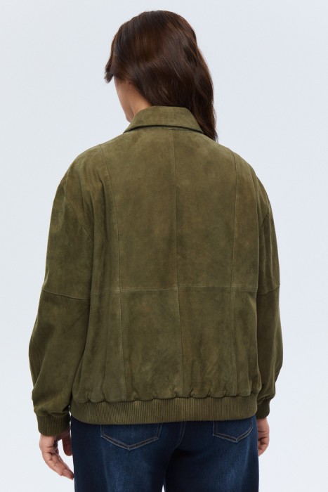 куртка из натуральной замши от бренда снежная королева вид слева