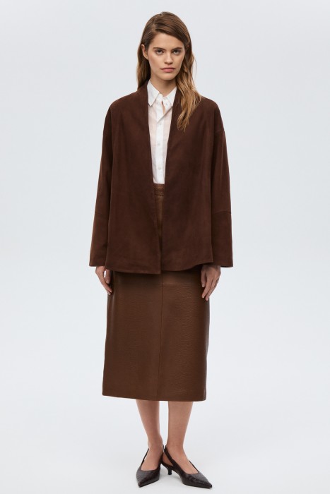 куртка из натуральной замши по цене 23510 руб вид справа