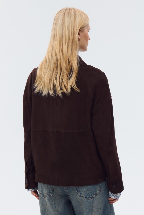 куртка из натуральной замши по цене 18800 руб вид справа