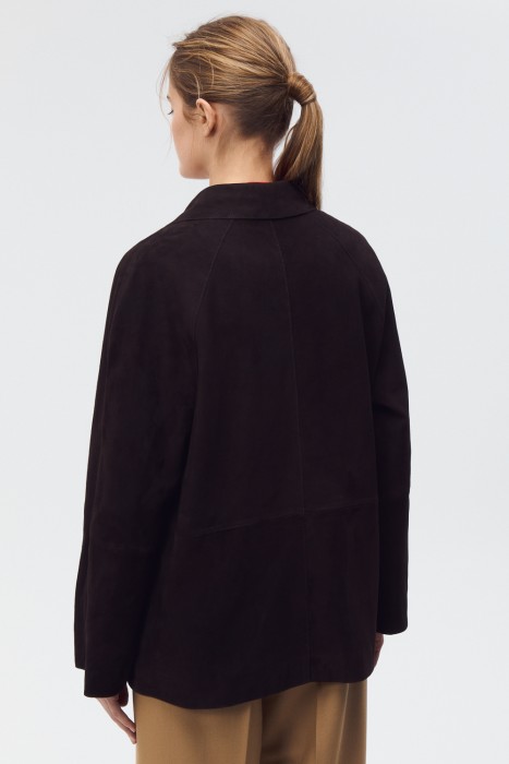 куртка из натуральной замши по цене 21490 руб вид справа