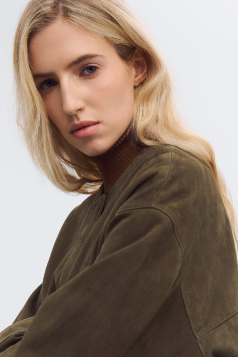 куртка из натуральной замши из россии вид сбоку