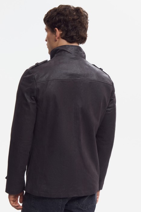 куртка из натуральной замши по цене 13430 руб вид справа