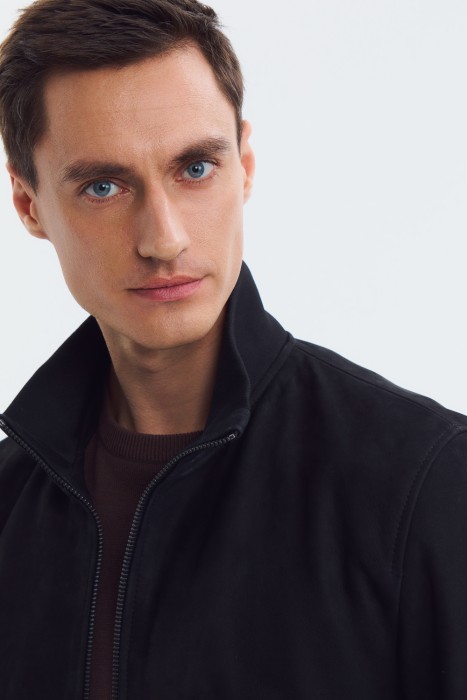 куртка из натуральной замши из россии вид сбоку