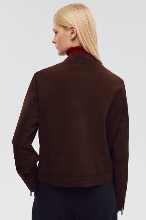 куртка из натуральной замши по цене 17460 руб вид справа