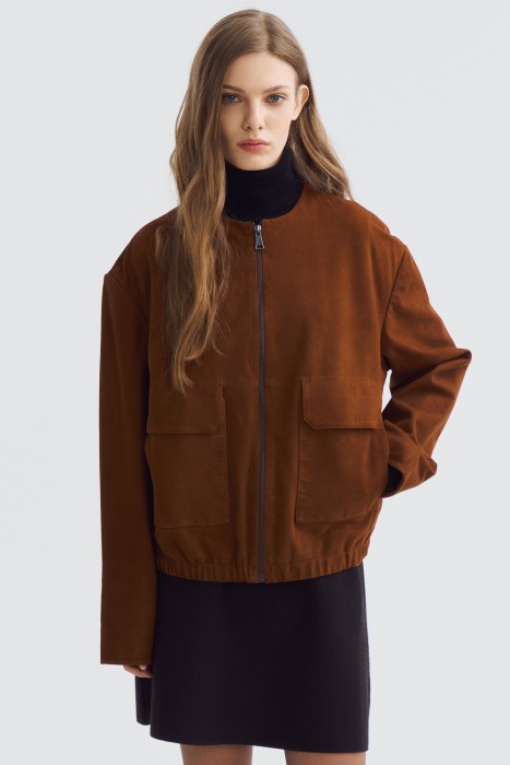 куртка из натуральной замши от бренда снежная королева вид слева