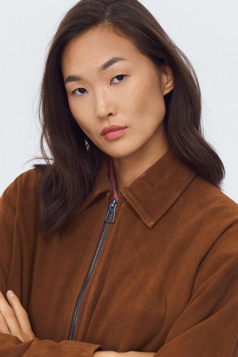 куртка из натуральной замши из россии вид сбоку